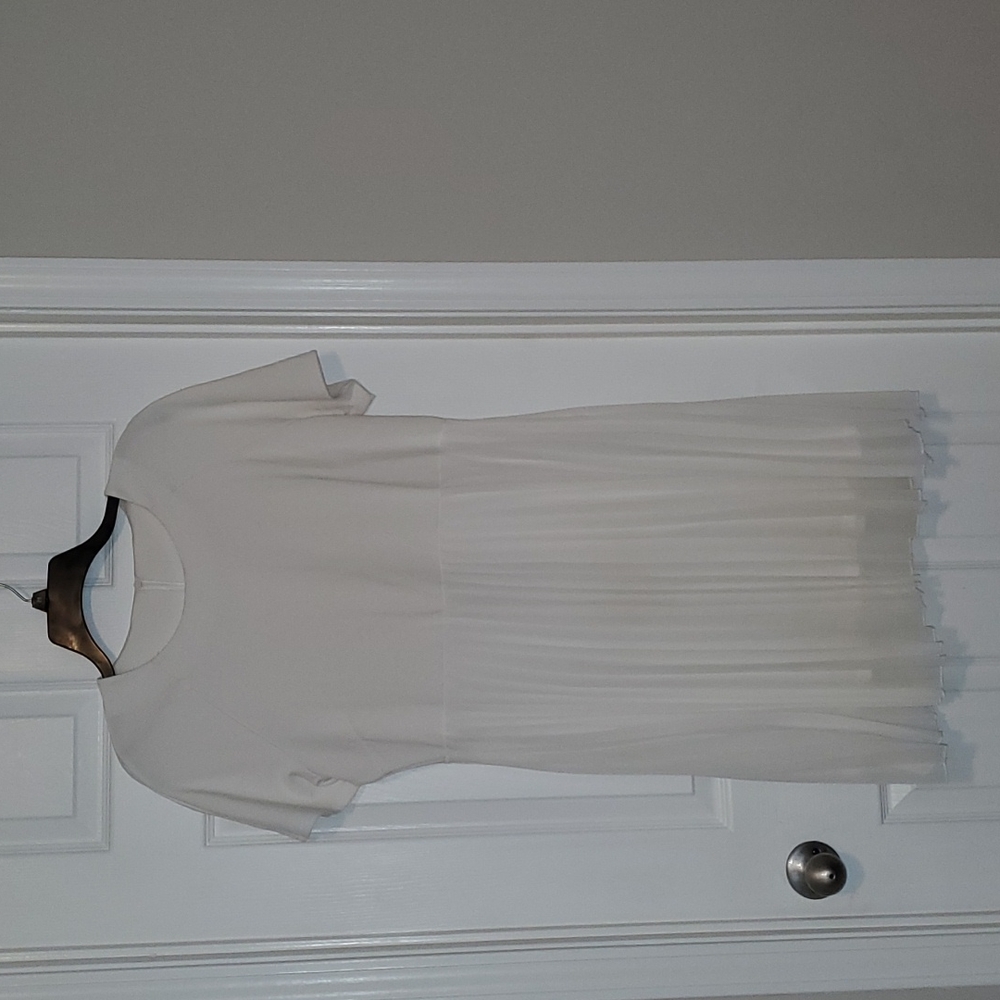Pleated Short Sleeves Swing Dress